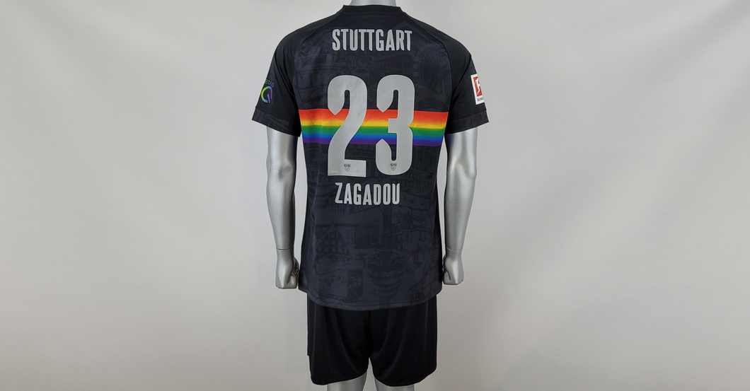 VfB Sonderoutfit Von Dan Axel Zagadou