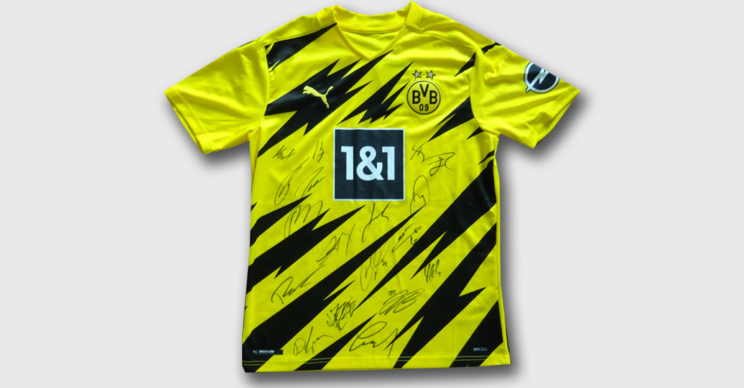 Dortmunder Stars Signieren Ein Trikot