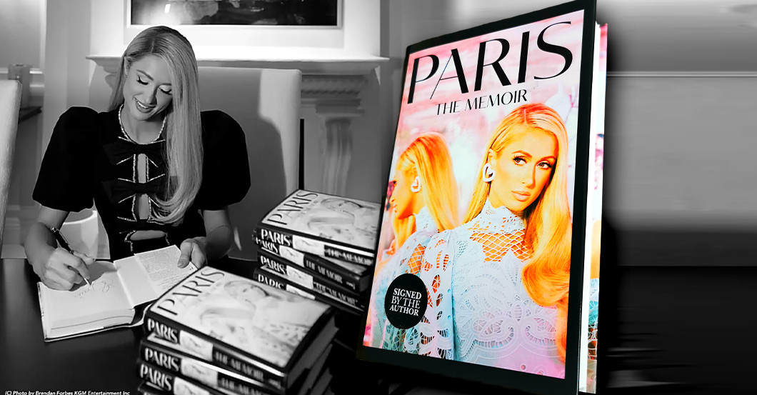 Paris Hilton Signed her Book “Paris The Memoir”